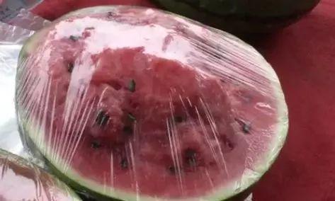 小孩吃瓜死亡,食品安全警钟长鸣