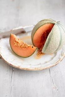 烂嘴吃哈密瓜,哈密瓜的甜蜜诱惑