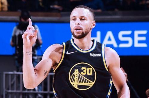 库里吃瓜布克,揭秘篮球巨星背后的趣味生活